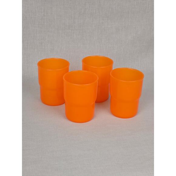Set of 4 Tupperware Stackable Tumblers in Orange 8 oz - Picture 1 of 5